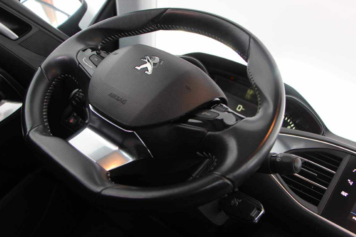 peugeot-308-1-5-bluehdi-2019-diesel-1499cc