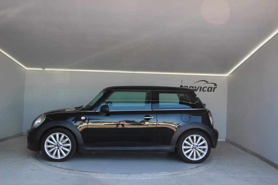 mini-hatch-one-d-2013-diesel-1598cc