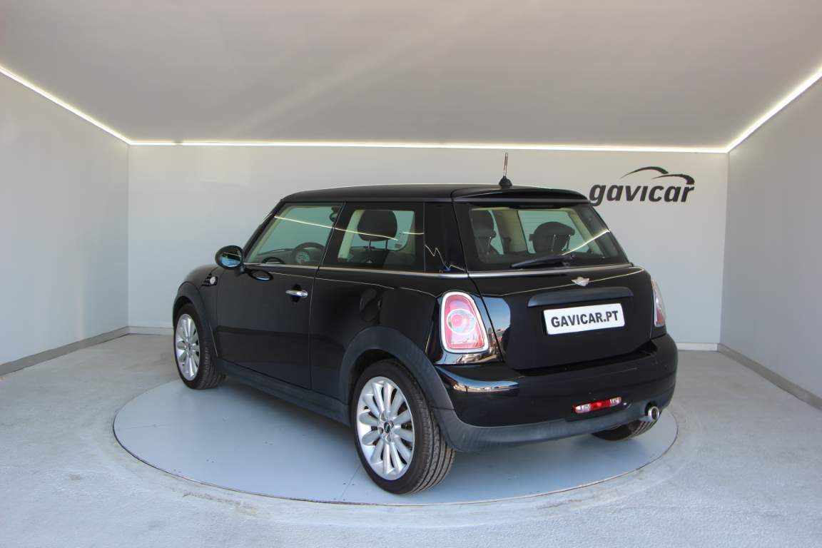 mini-hatch-one-d-2013-diesel-1598cc