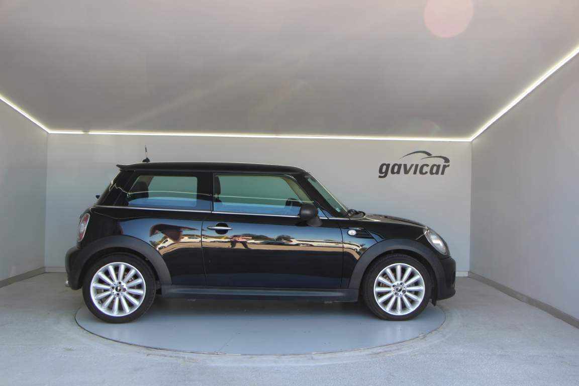 mini-hatch-one-d-2013-diesel-1598cc