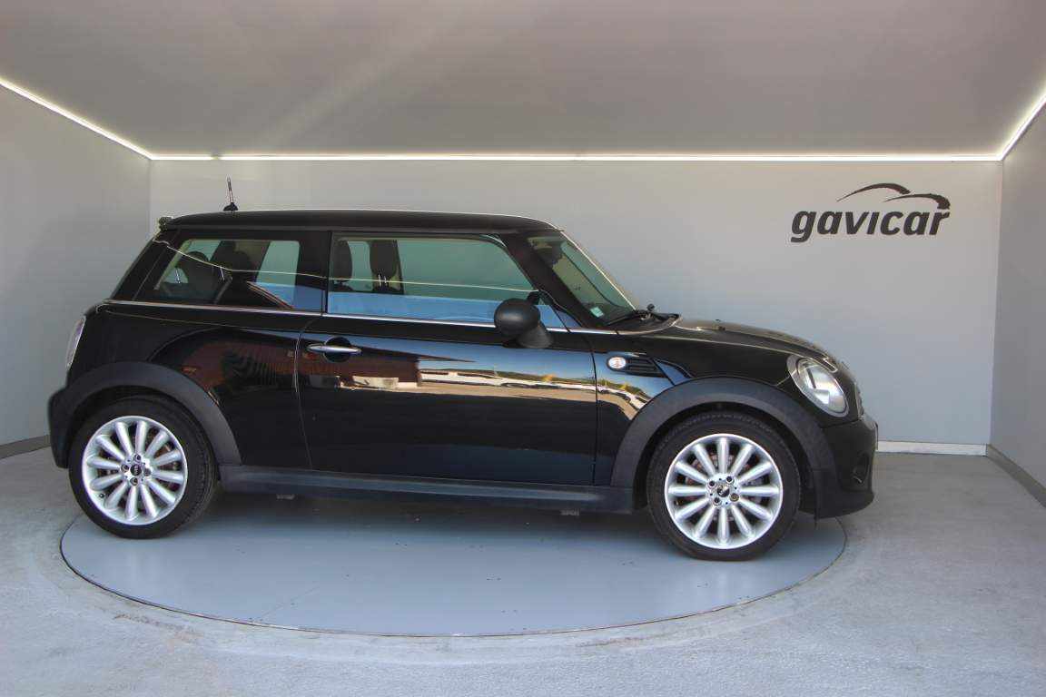 mini-hatch-one-d-2013-diesel-1598cc
