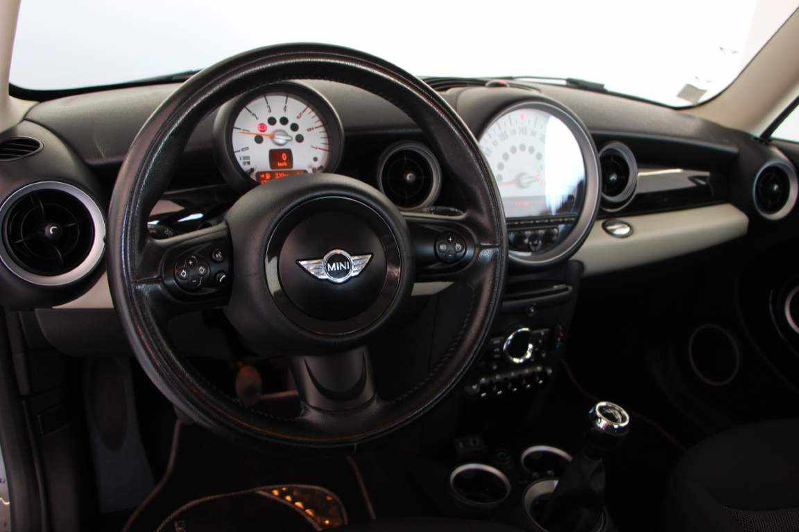 mini-hatch-one-d-2013-diesel-1598cc