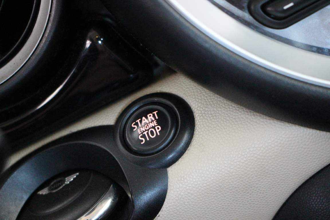 mini-hatch-one-d-2013-diesel-1598cc