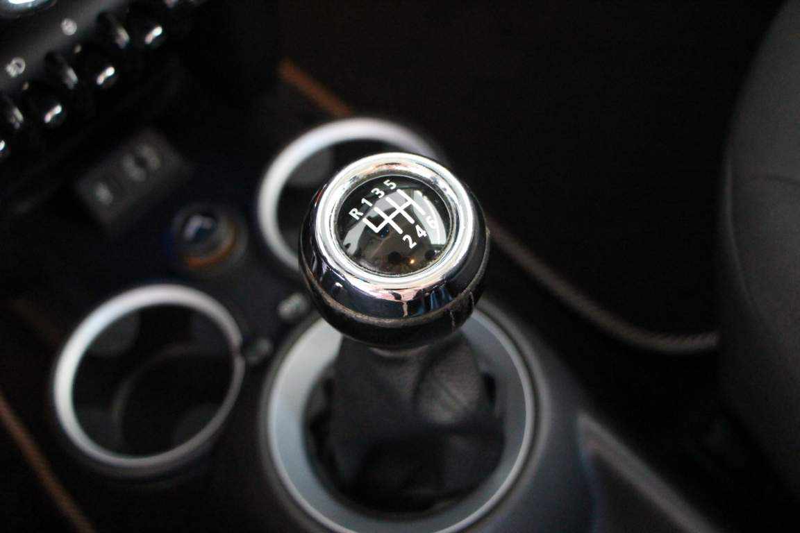 mini-hatch-one-d-2013-diesel-1598cc