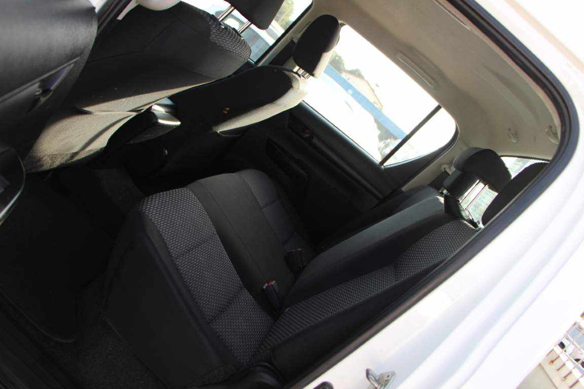 toyota-hilux-2-4-4wd-2022-diesel-2393cc