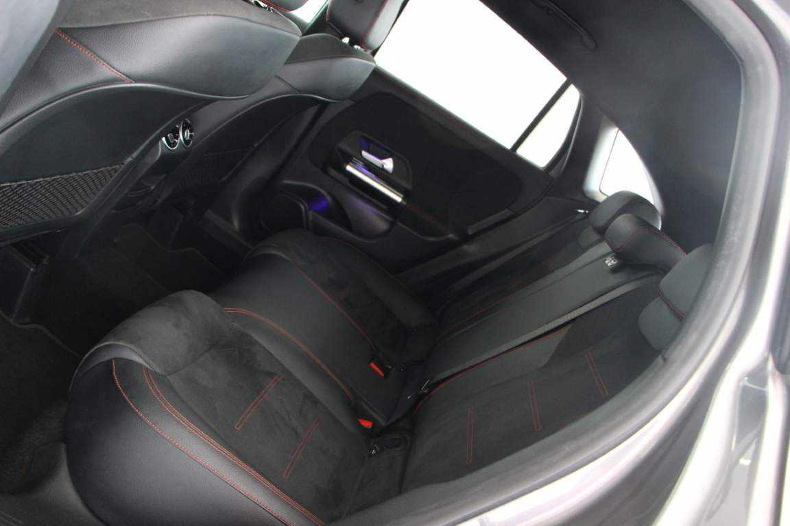 mercedes-benz-gla-250-e-2023-gasolina-1332cc