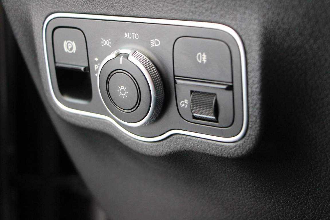 mercedes-benz-gla-250-e-2023-gasolina-1332cc