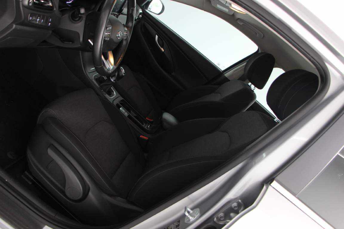hyundai-i30-1-0-120cv-2023-gasolina-998cc