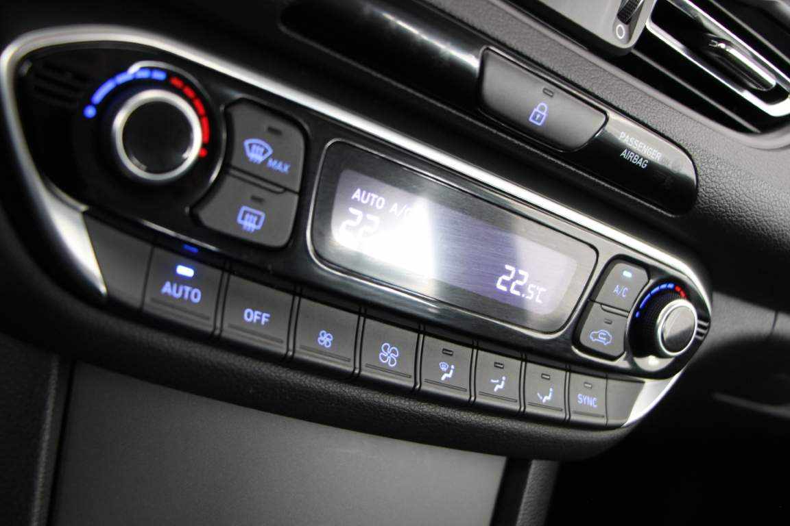 hyundai-i30-1-0-120cv-2023-gasolina-998cc
