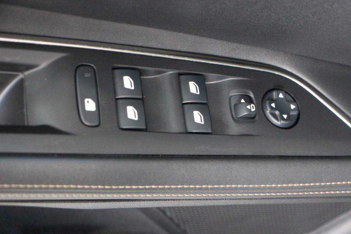 peugeot-3008-1-5-bluehdi-2019-diesel-1499cc