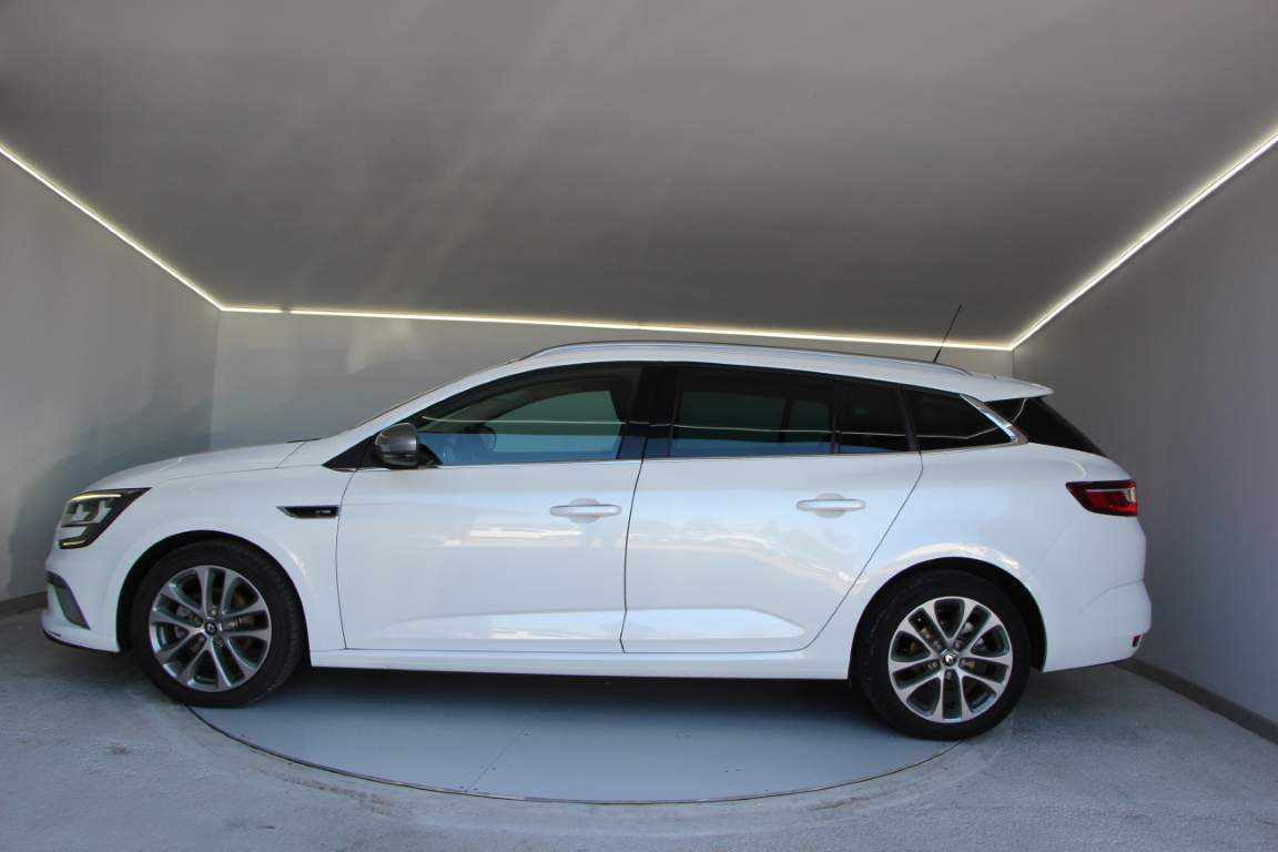 renault-megane-sport-tourer-2019-diesel-1461cc