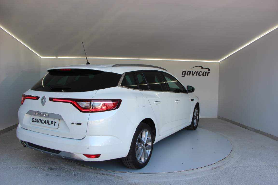 renault-megane-sport-tourer-2019-diesel-1461cc