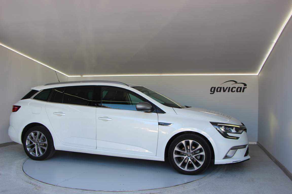 renault-megane-sport-tourer-2019-diesel-1461cc