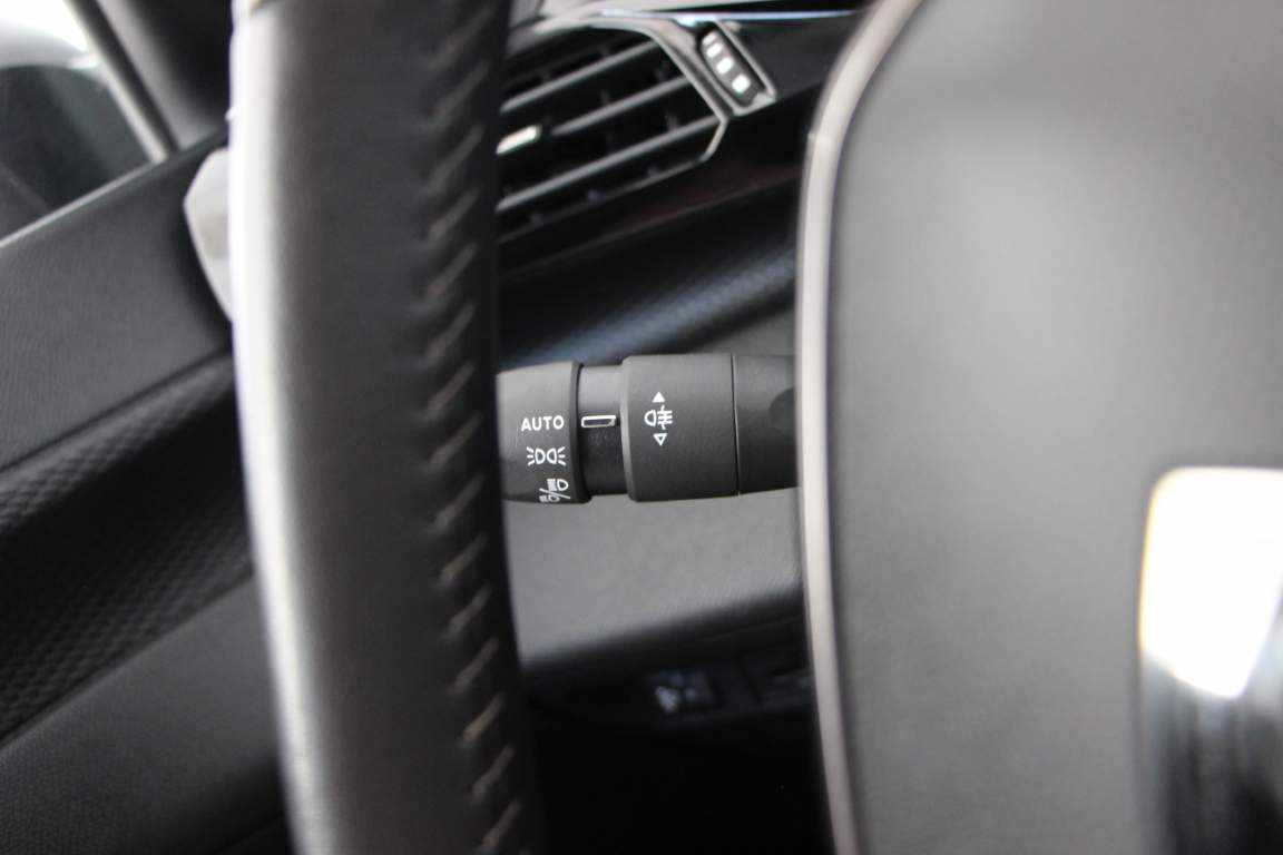 peugeot-308-1-5-bluehdi-2022-diesel-1499cc