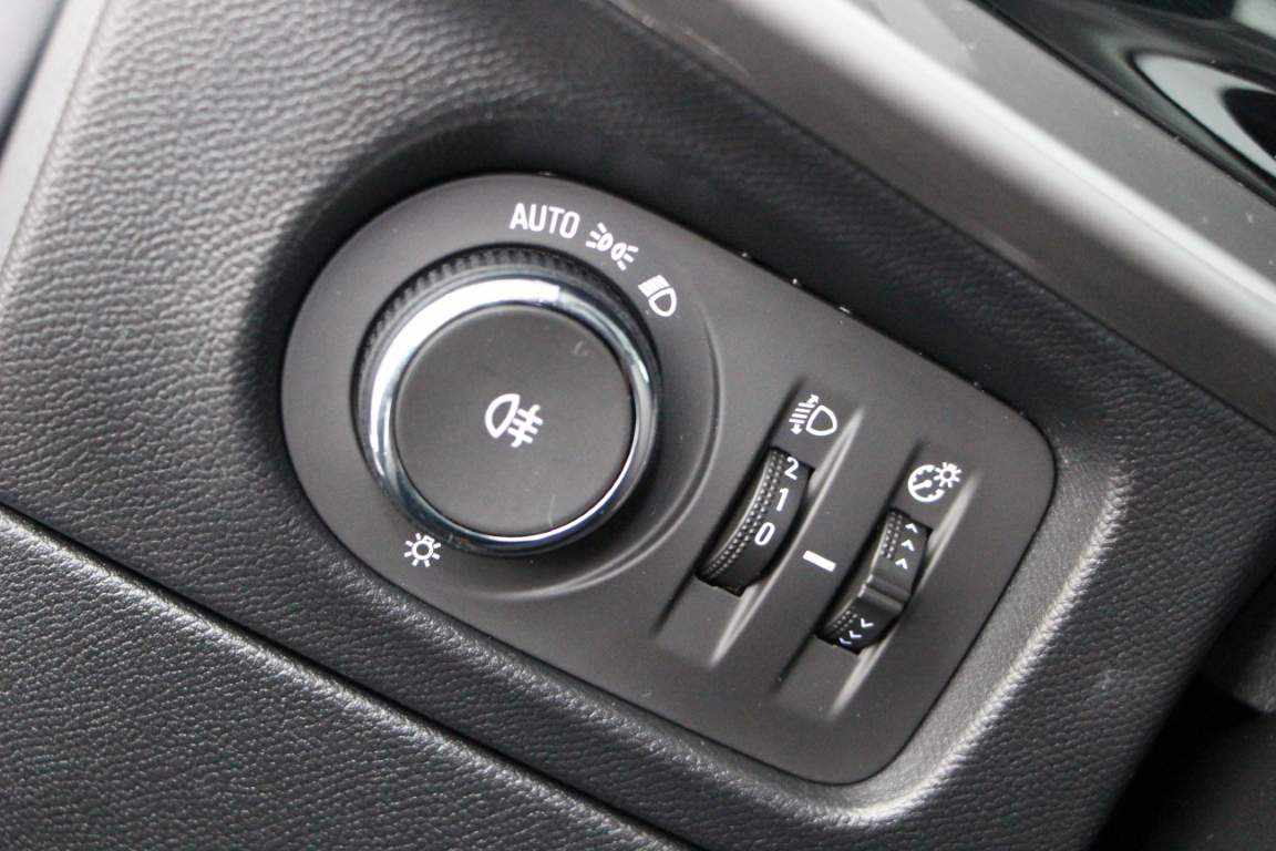 opel-mokka-1-2-101cv-2023-gasolina-1199cc