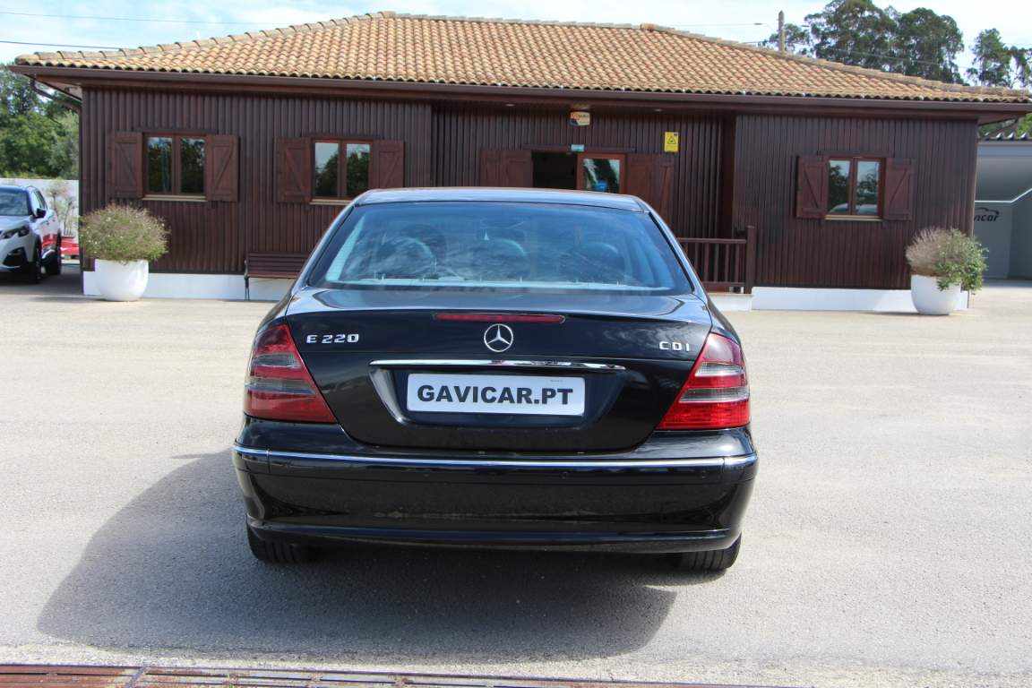 mercedes-benz-classe-e-e-220-cdi-2004-diesel-2148cc