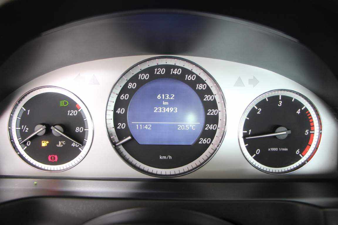 mercedes-benz-classe-c-c-220-cdi-2008-diesel-2148cc