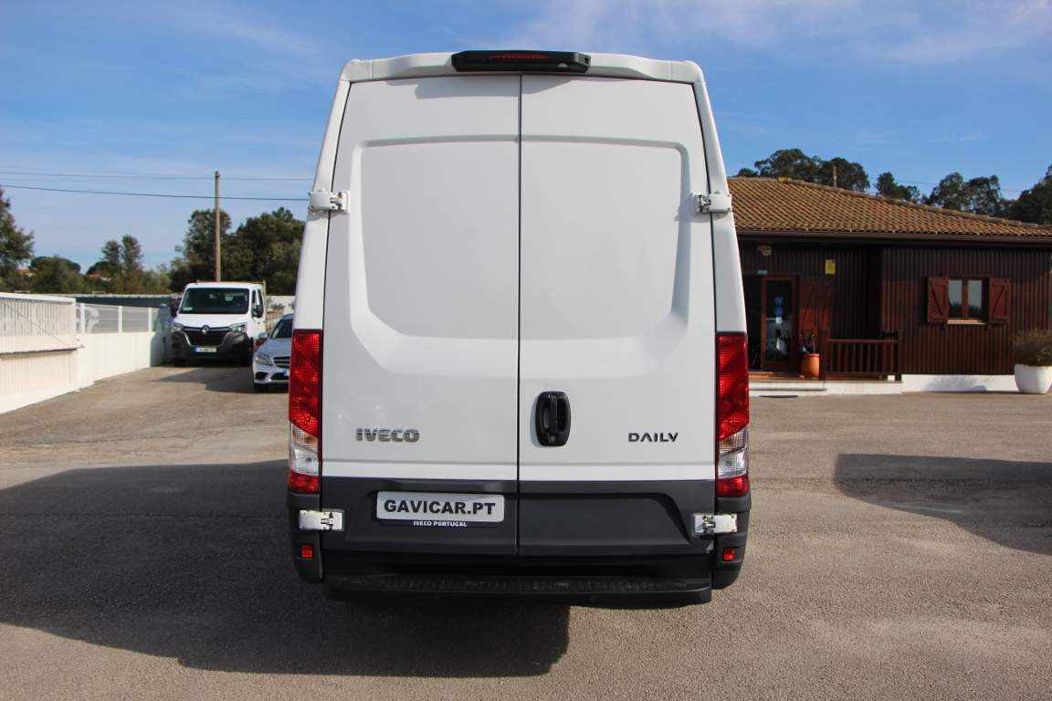 iveco-daily-2-3-156cv-2022-diesel-2287cc