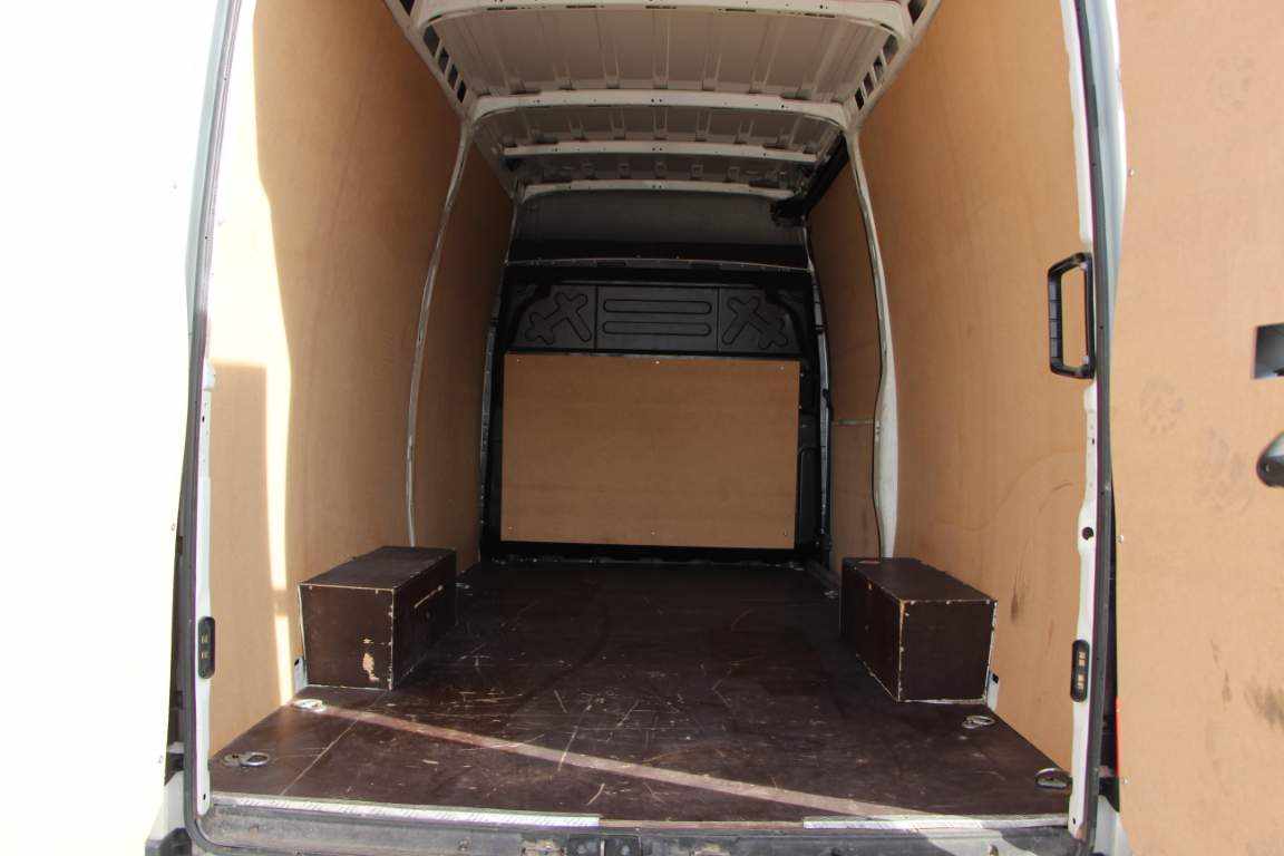 iveco-daily-2-3-156cv-2022-diesel-2287cc