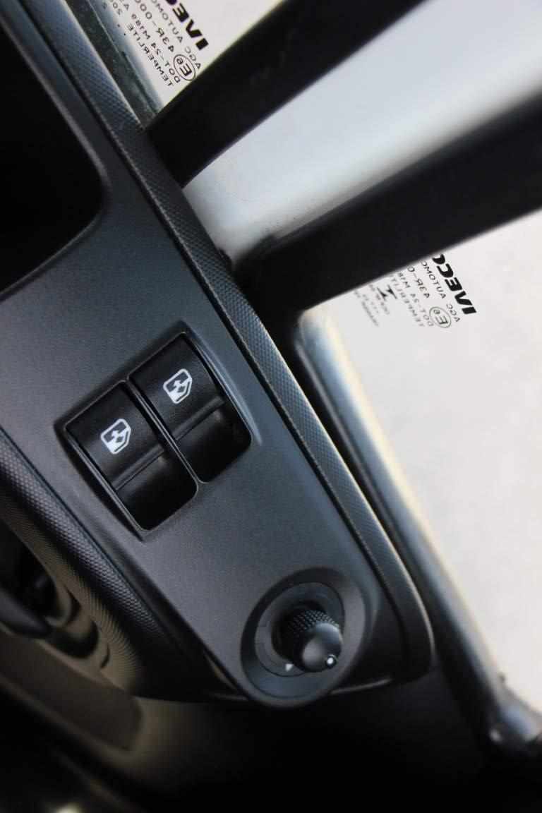 iveco-daily-2-3-156cv-2022-diesel-2287cc