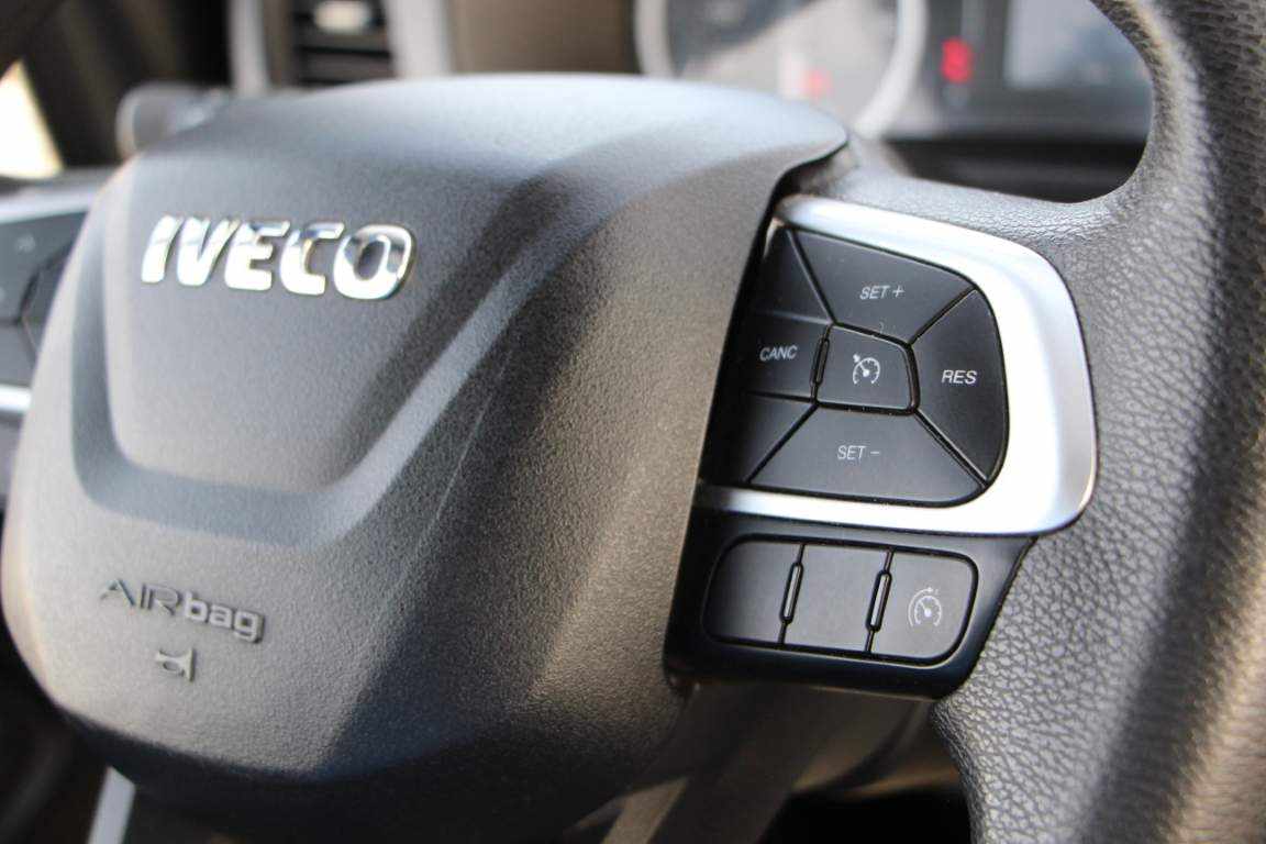 iveco-daily-2-3-156cv-2022-diesel-2287cc