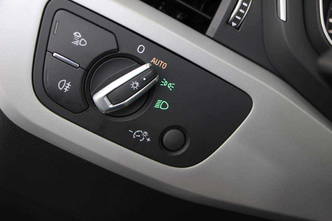 audi-a4-40-tdi-2022-diesel-1968cc