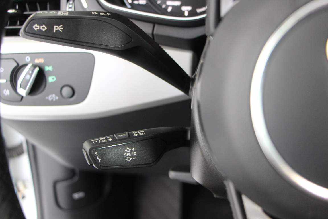audi-a4-40-tdi-2022-diesel-1968cc