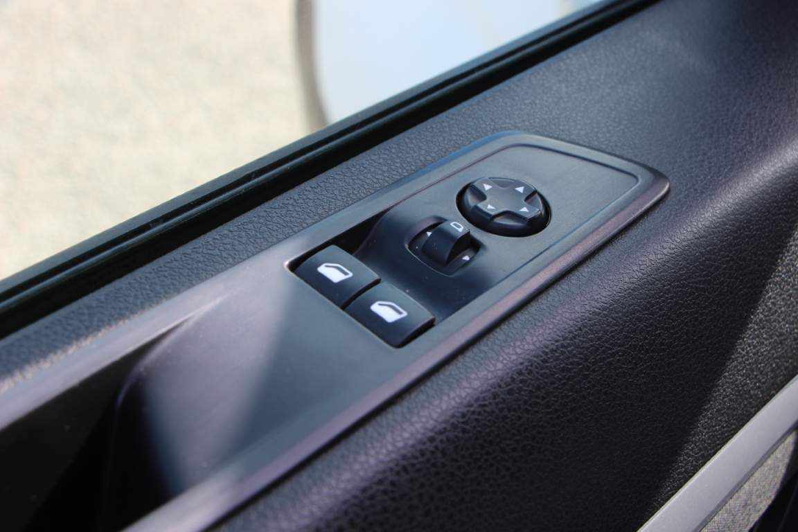 peugeot-expert-2-0-bluehhdi-2019-diesel-1997cc