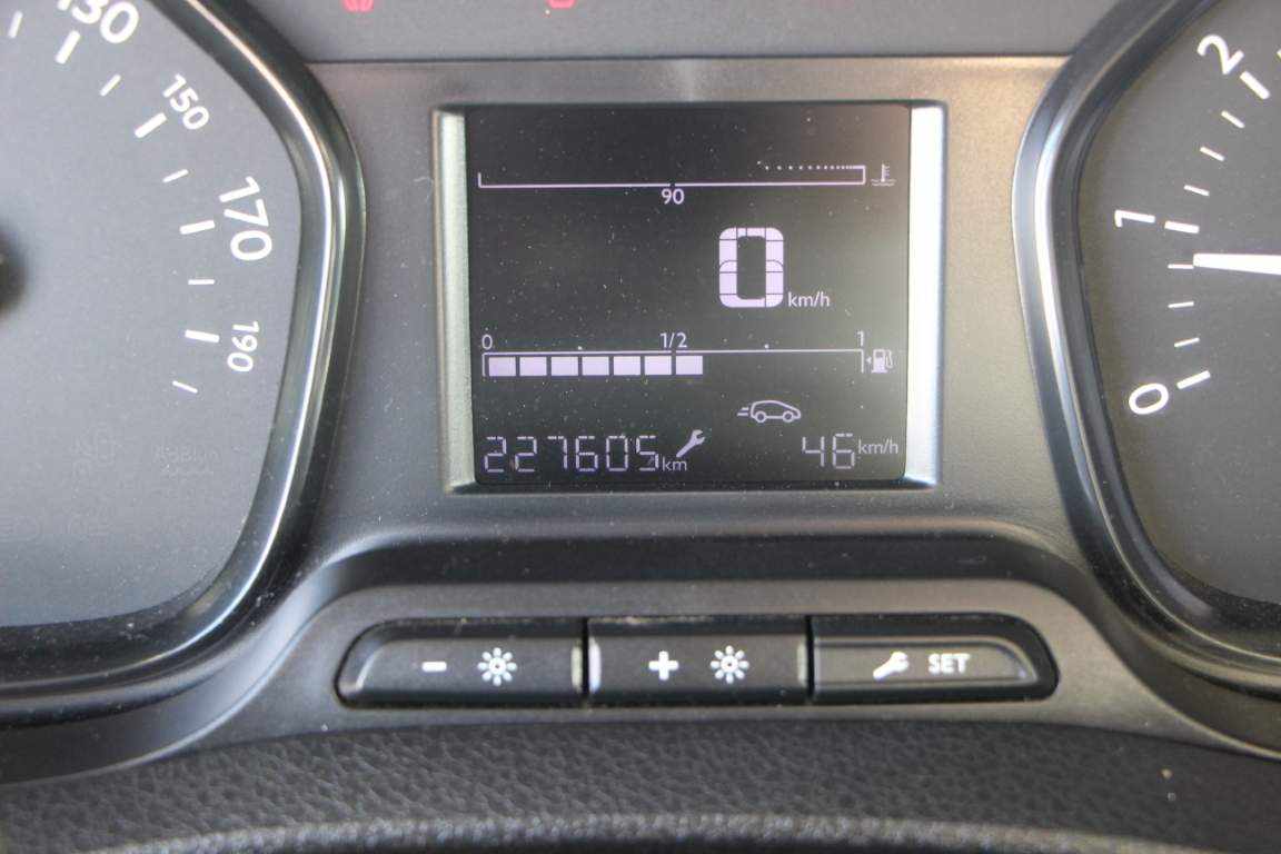 peugeot-expert-2-0-bluehhdi-2019-diesel-1997cc