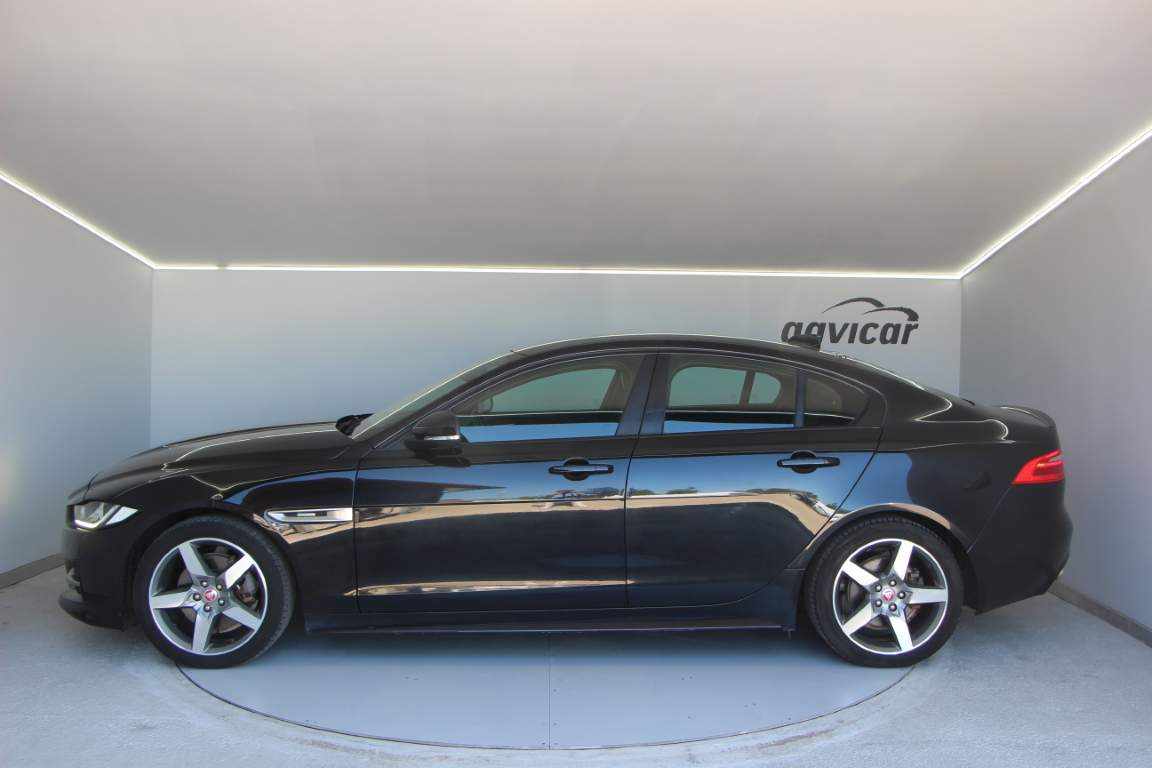 jaguar-xe-20d-2017-diesel-1999cc