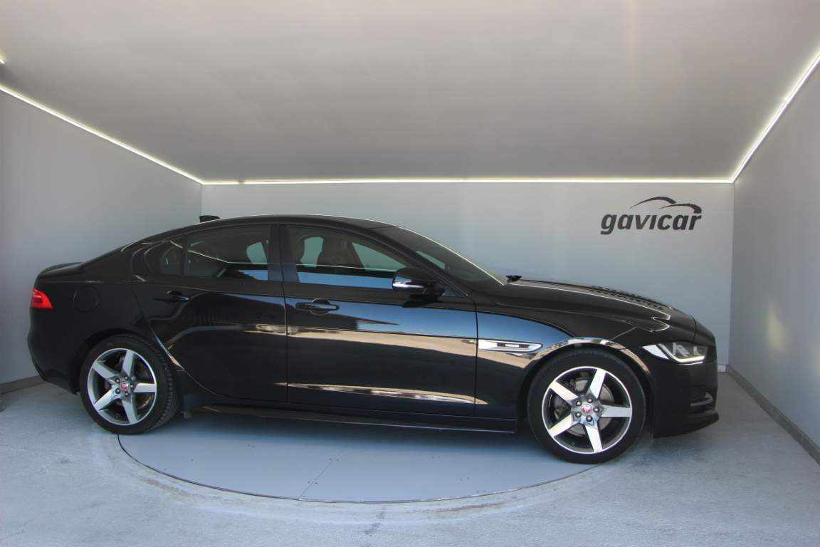 jaguar-xe-20d-2017-diesel-1999cc