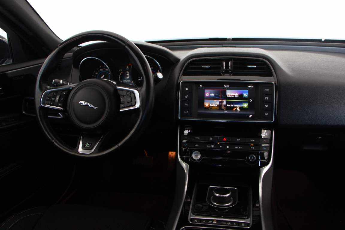 jaguar-xe-20d-2017-diesel-1999cc