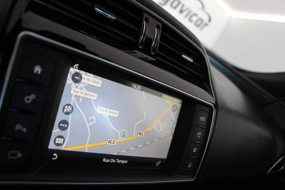 jaguar-xe-20d-2017-diesel-1999cc