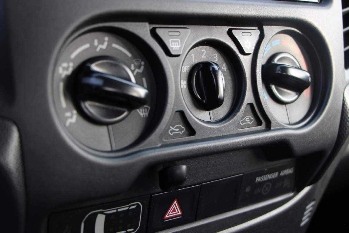 mitsubishi-l200-2-2-di-d-2-3-4wd-2020-diesel-2268cc