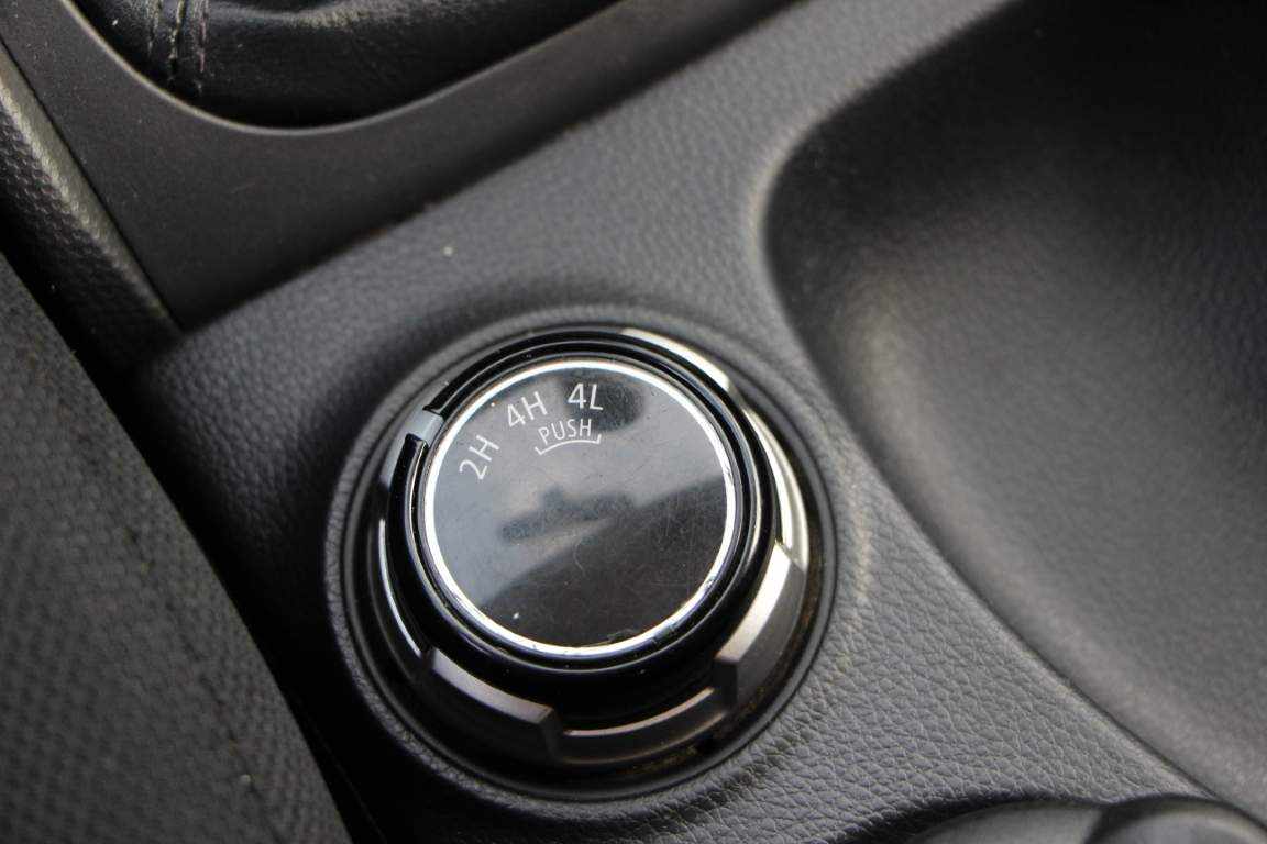mitsubishi-l200-2-2-di-d-2-3-4wd-2020-diesel-2268cc