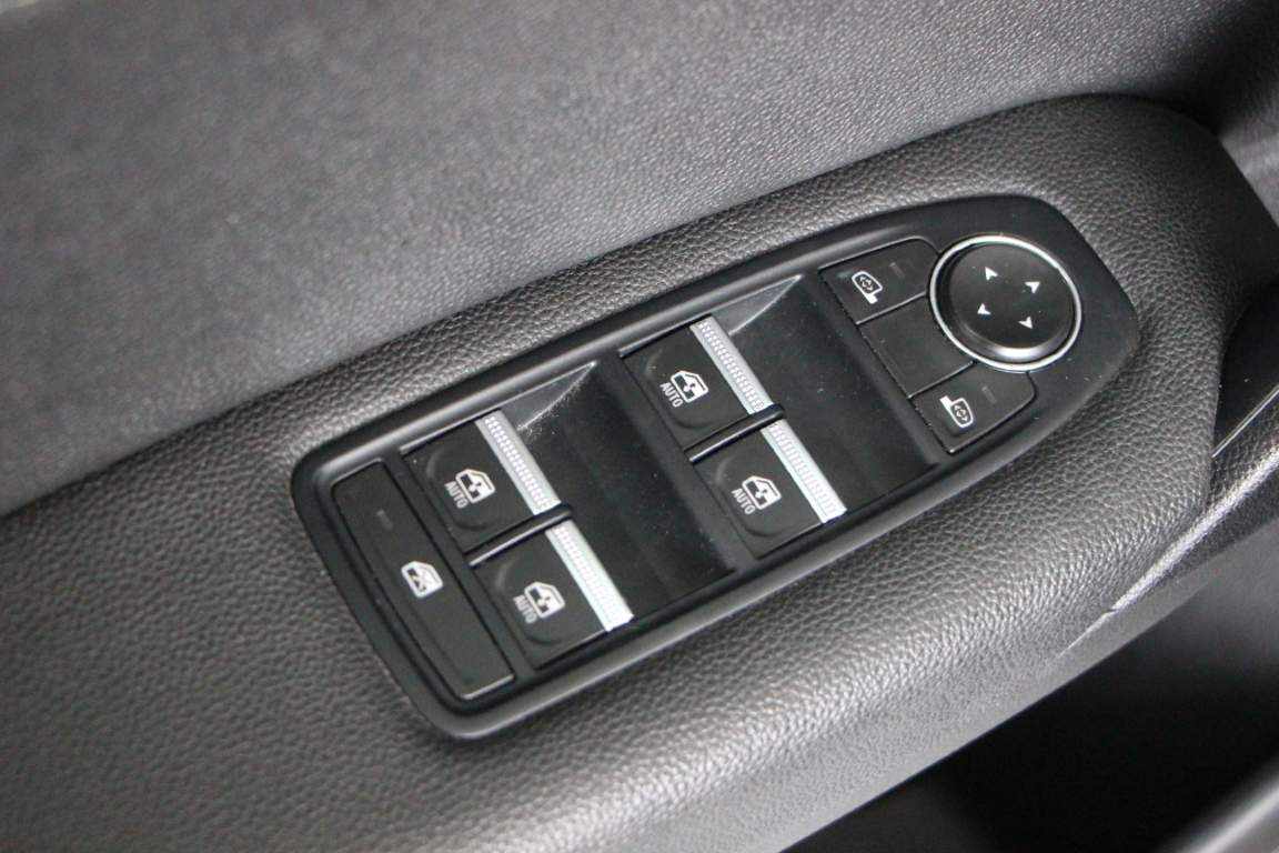 renault-captur-1-0-tce-2023-gasolina-999cc