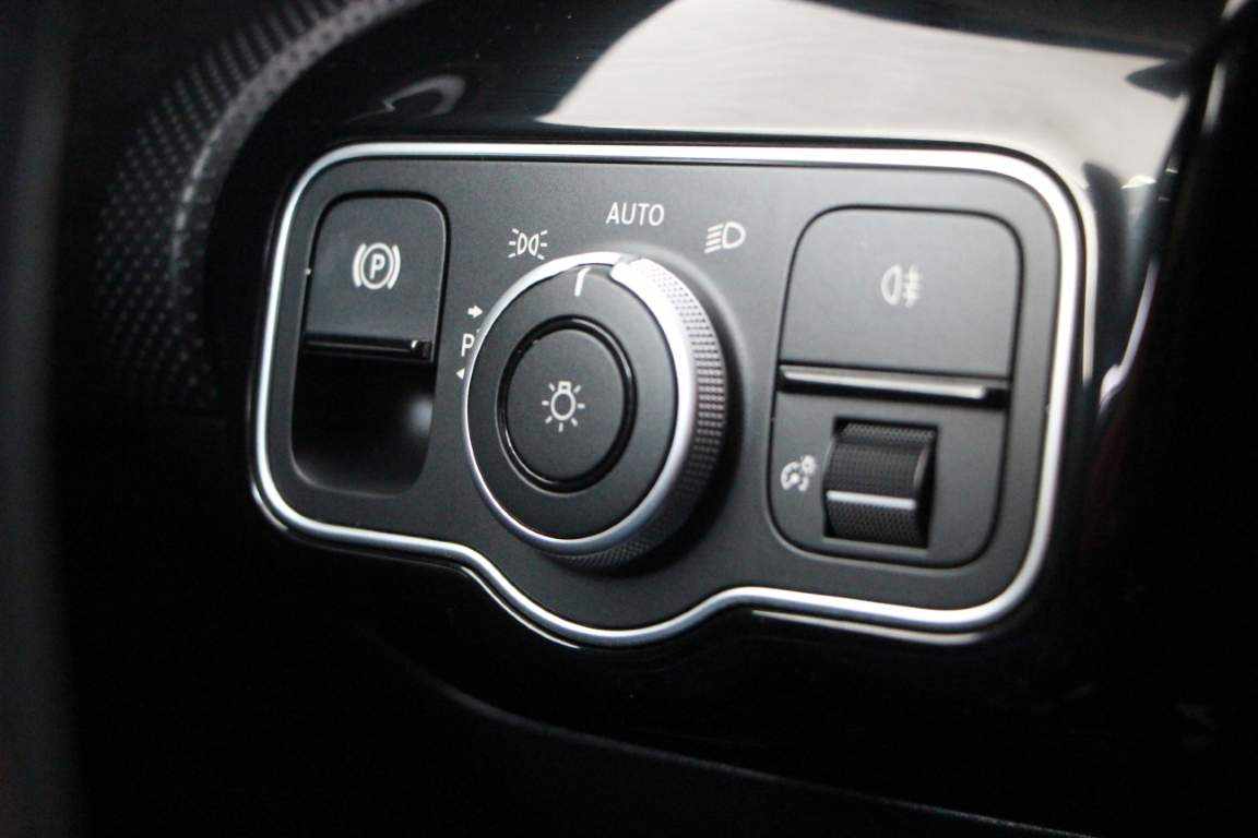 mercedes-benz-classe-a-a-200-2023-gasolina-1332cc