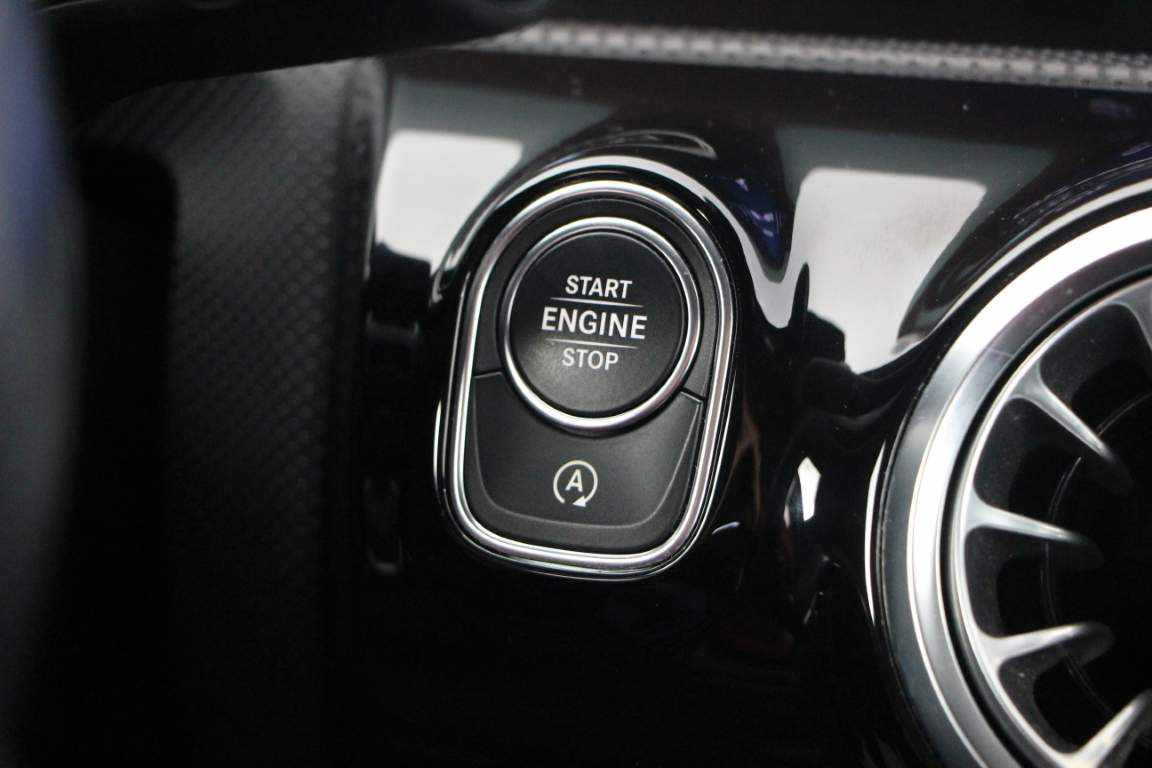mercedes-benz-classe-a-a-200-2023-gasolina-1332cc