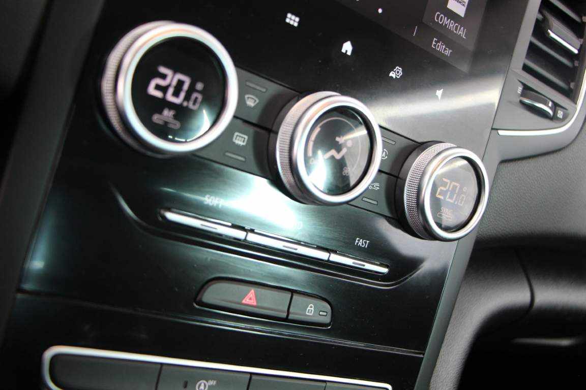 renault-megane-1-5-blue-dci-2022-diesel-1461cc