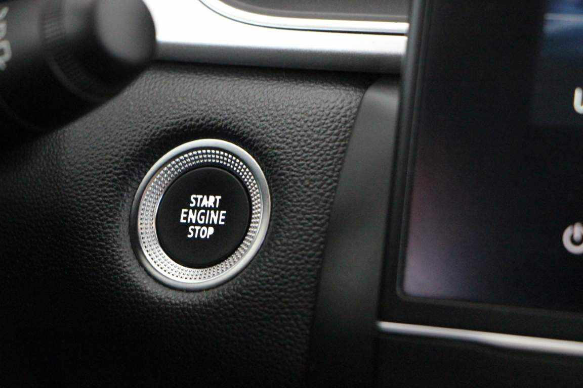 renault-captur-1-0-tce-2023-gasolina-999cc