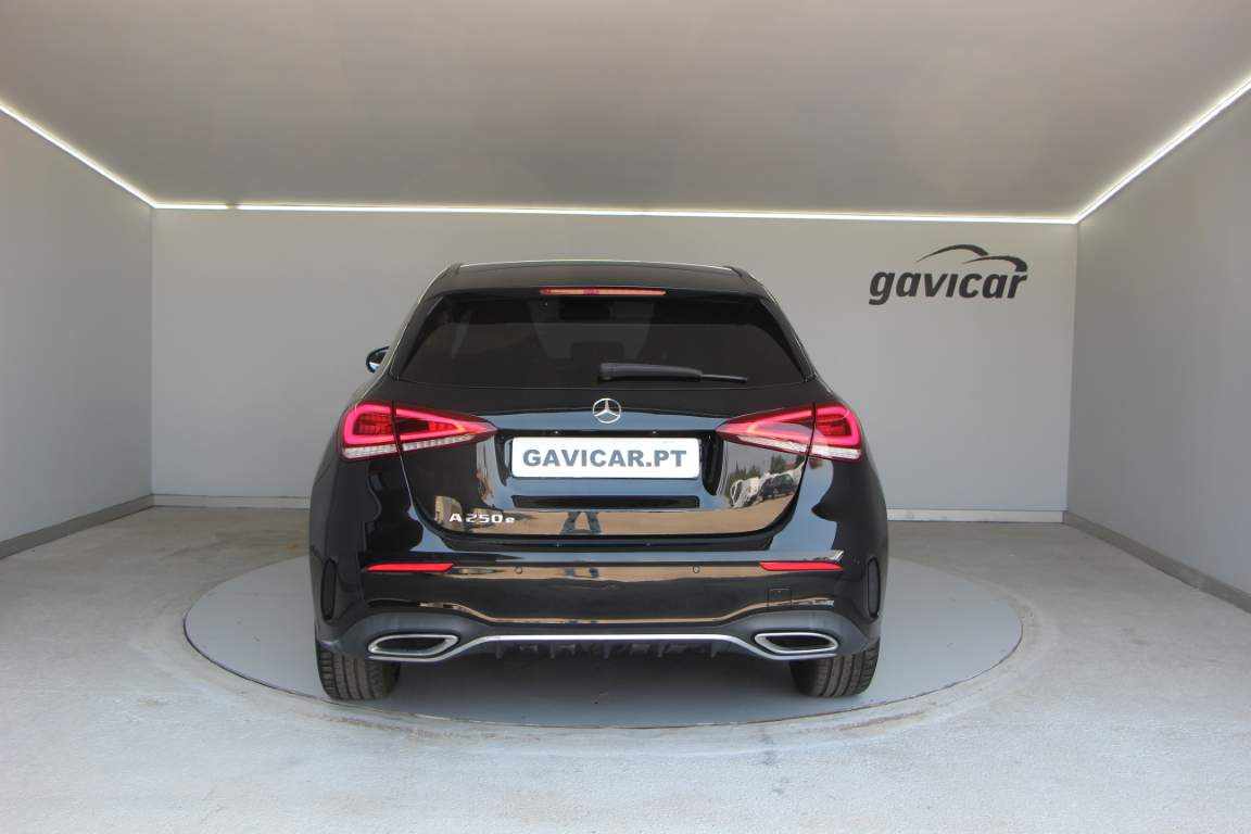 mercedes-benz-classe-a-a-250-e-2022-gasolina-1332cc