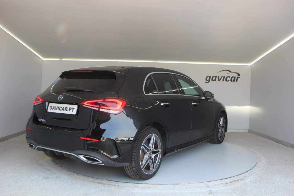 mercedes-benz-classe-a-a-250-e-2022-gasolina-1332cc