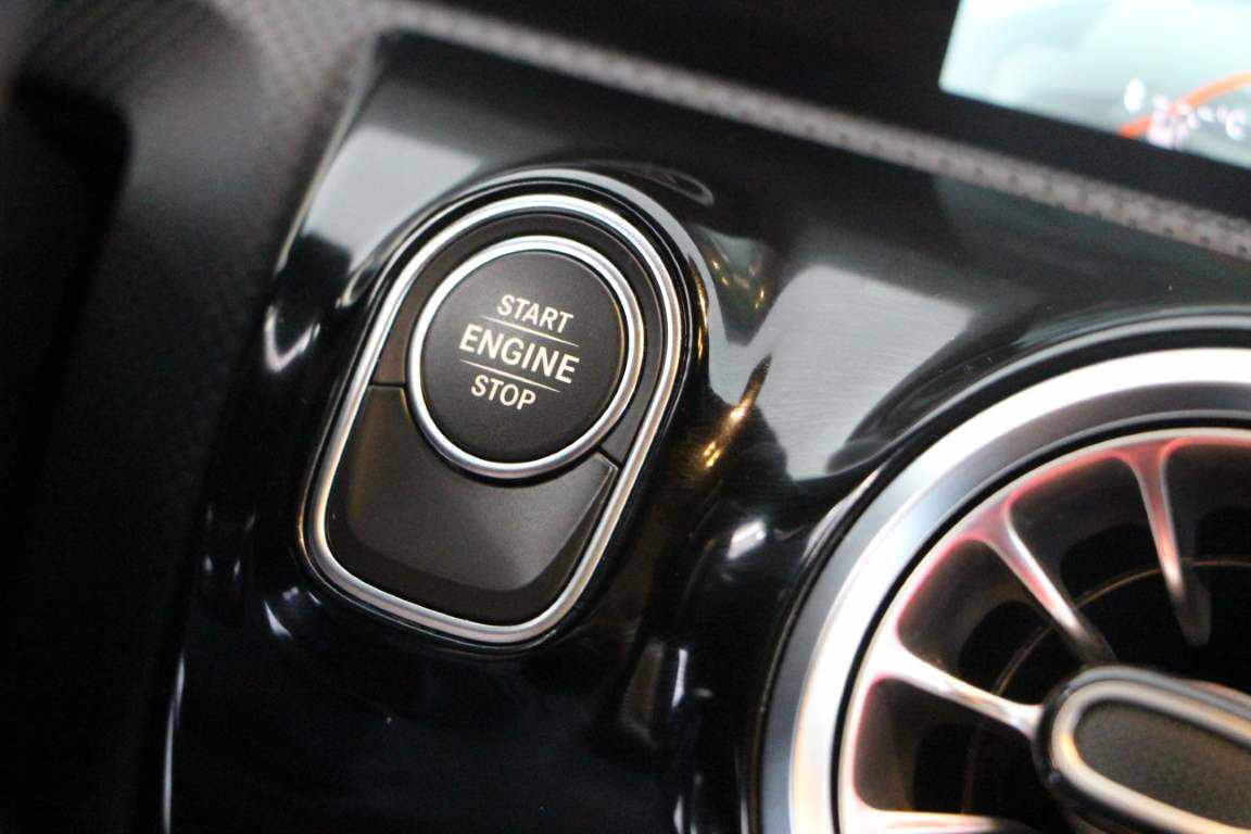 mercedes-benz-classe-a-a-250-e-2022-gasolina-1332cc