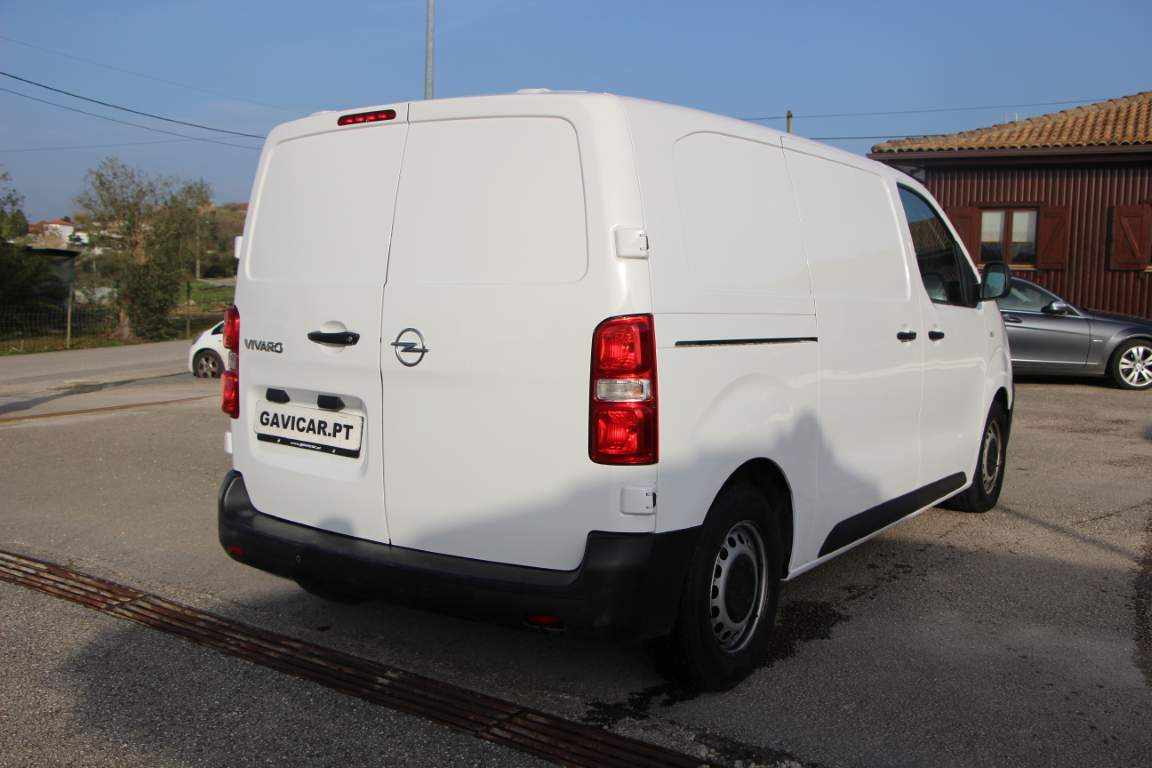 opel-vivaro-1-5-2020-diesel-1499cc