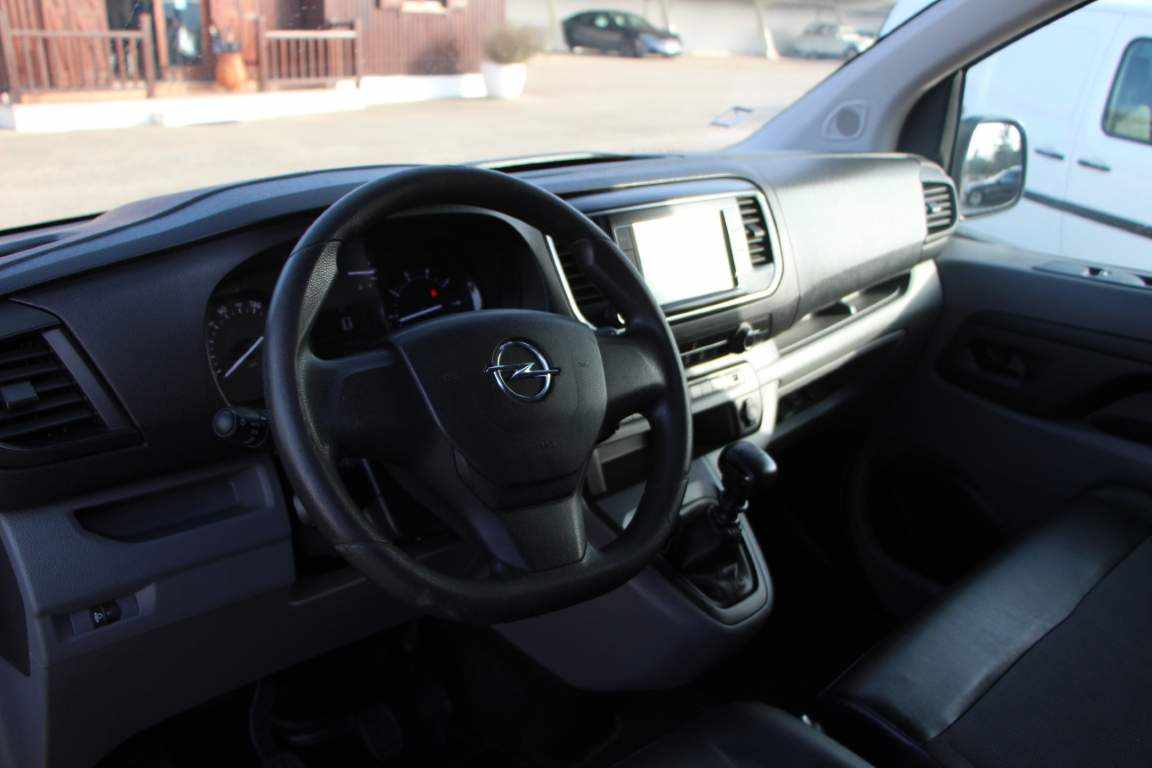 opel-vivaro-1-5-2020-diesel-1499cc