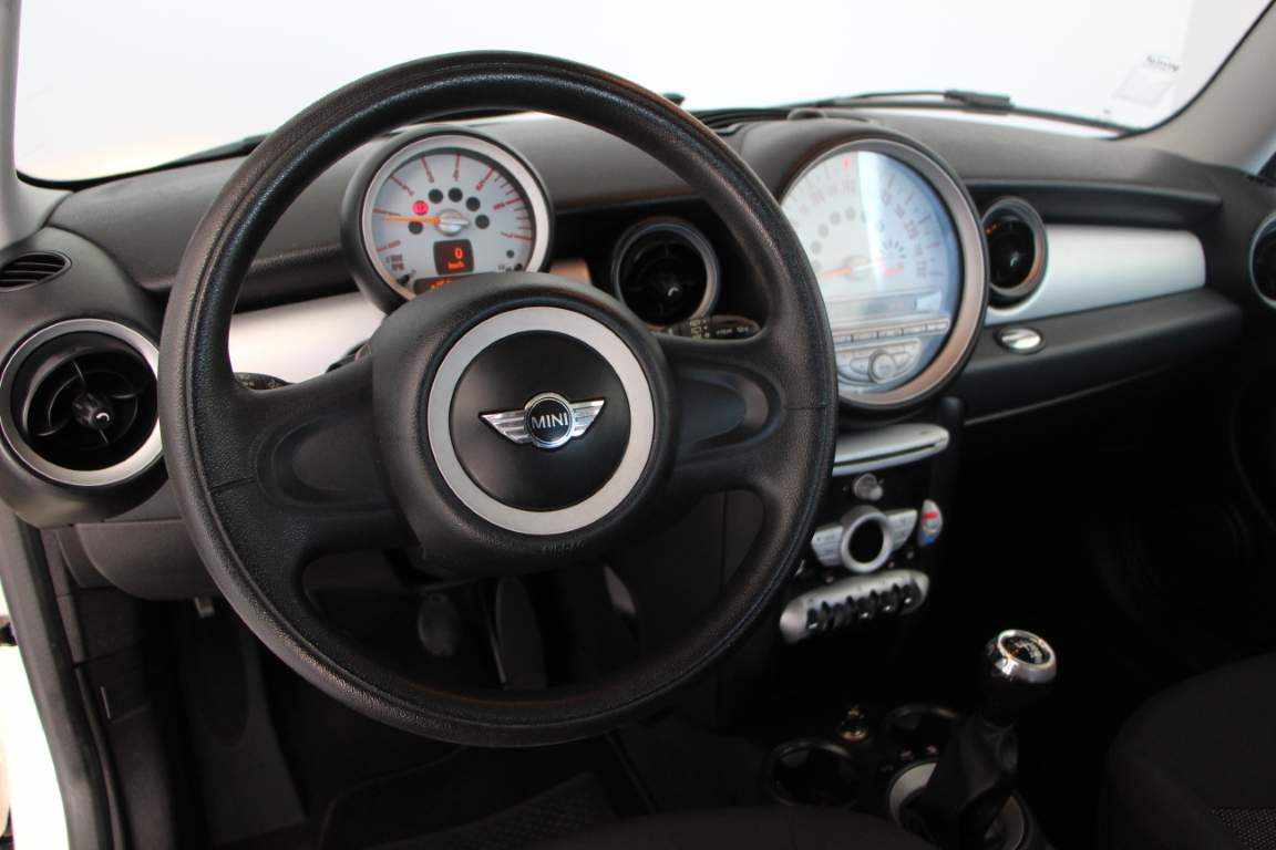 mini-hatch-cooper-d-2009-diesel-1560cc