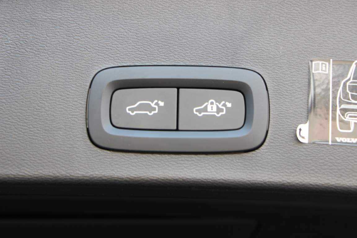 volvo-xc40-t5-twin-engine-recharge-2022-gasolina-1477cc