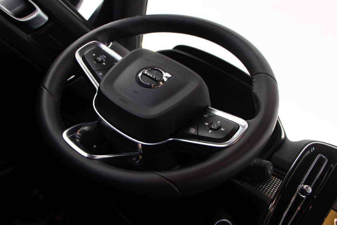 volvo-xc40-t5-twin-engine-recharge-2022-gasolina-1477cc