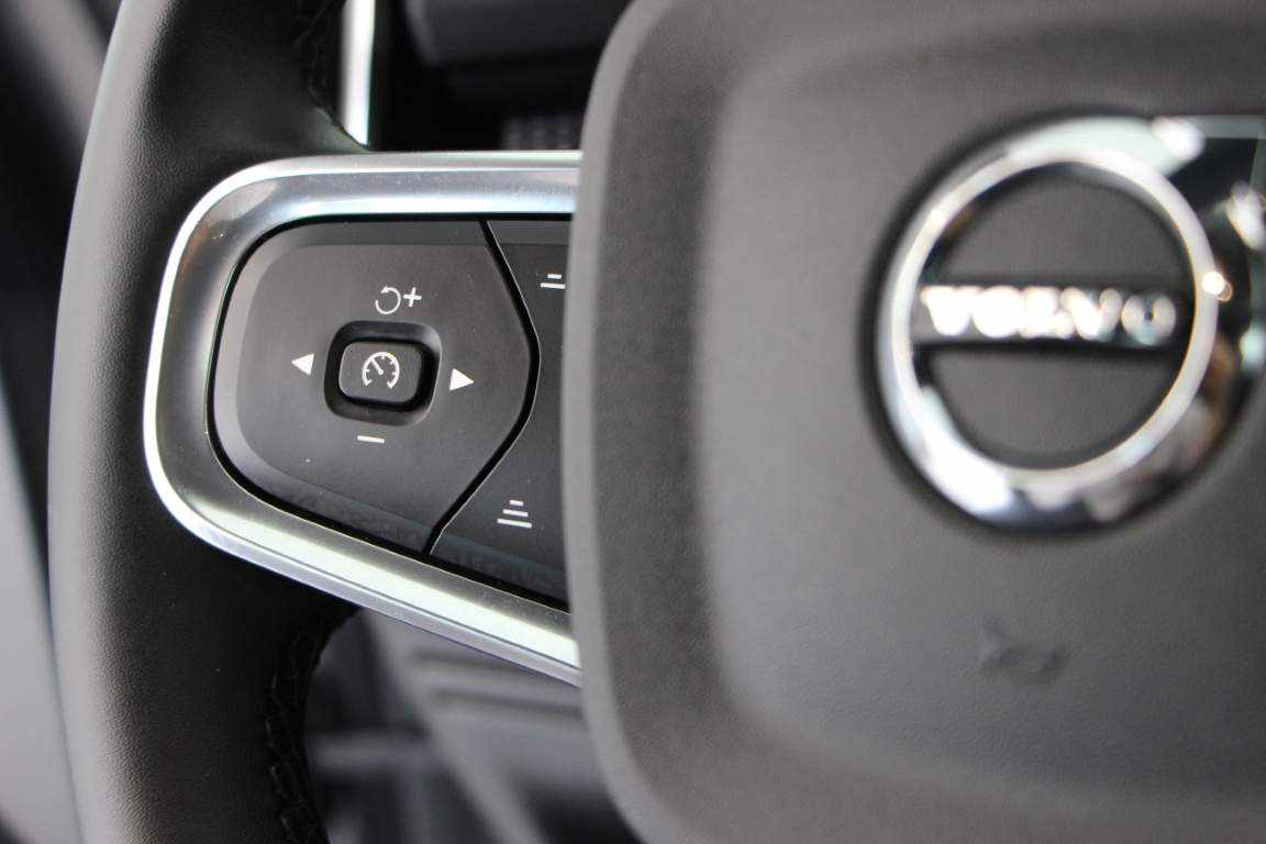 volvo-xc40-t5-twin-engine-recharge-2022-gasolina-1477cc