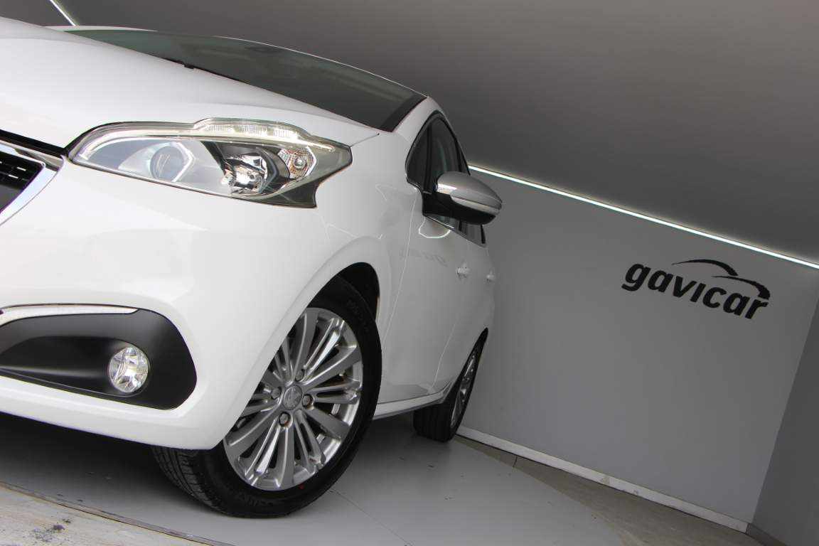 peugeot-208-1-2-vti-2018-gasolina-1199cc